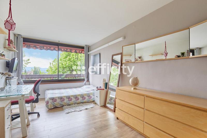 Appartement - 94 m² - 4 pièces