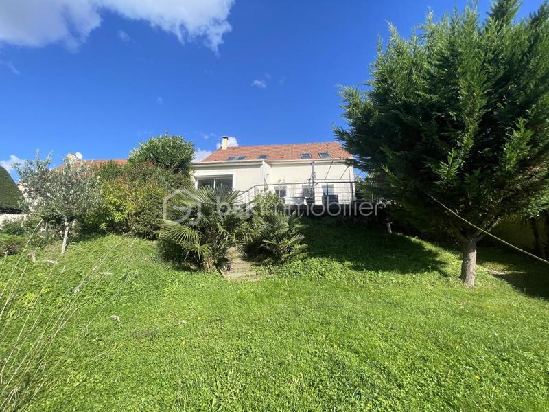 Maison - 193 m² - 8 pièces