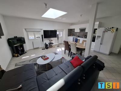 Appartement - 83 m² - 4 pièces