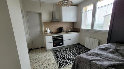 Maison - 81 m² - 8 pièces