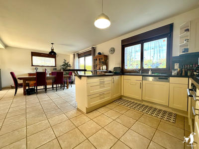 Maison - 123 m² - 5 pièces