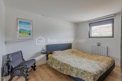 Maison - 200 m² - 6 pièces