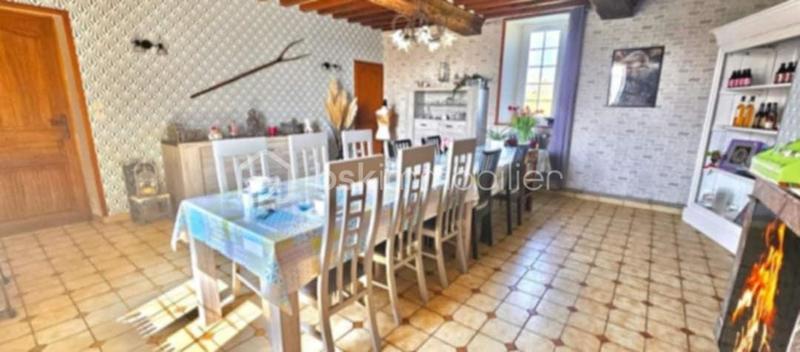 Maison - 209 m² - 7 pièces