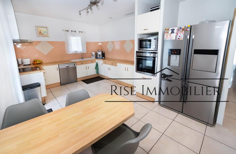 Maison - 121 m² - 5 pièces