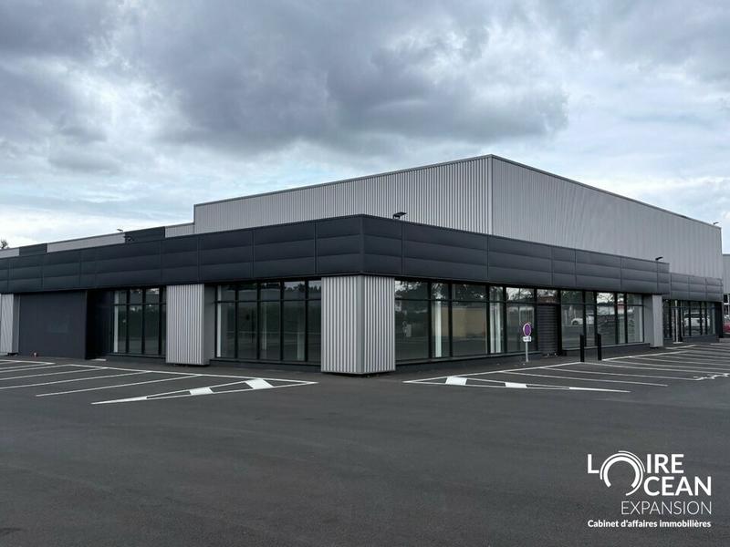 Local commercial - 658 m²