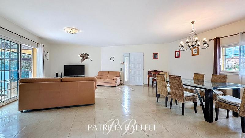 Maison - 165 m² - 7 pièces