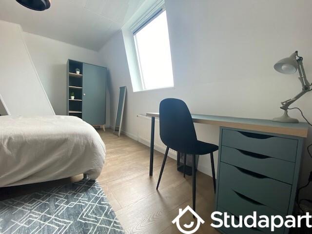 Chambre - 12 m² - 1 pièce