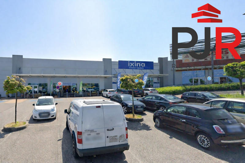 Local commercial - 900 m²