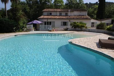 Villa - 218 m² - 7 pièces