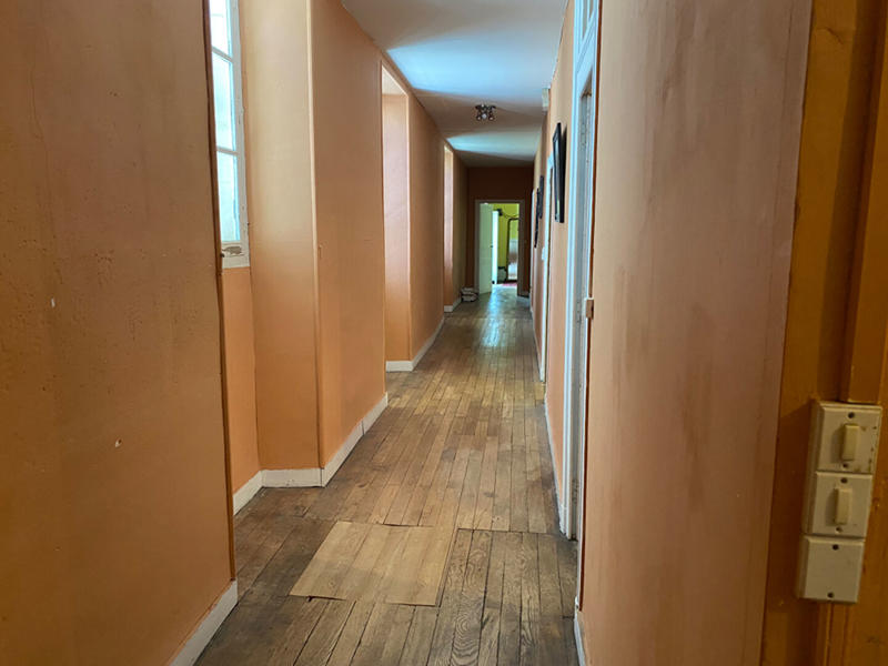 Maison - 454 m² - 14 pièces