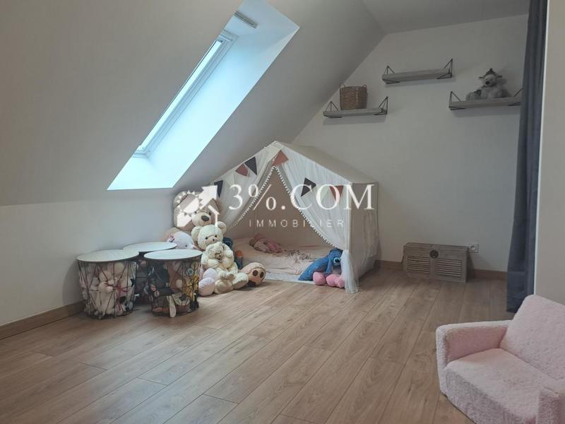 Maison - 145 m² - 8 pièces