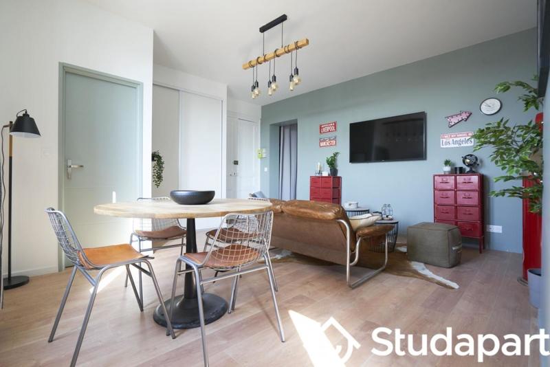 Chambre - 15 m² - 1 pièce