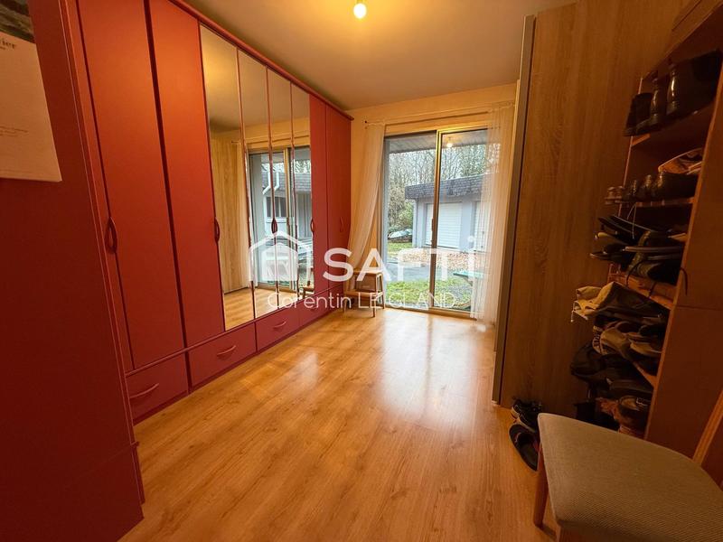 Maison - 230 m² - 8 pièces
