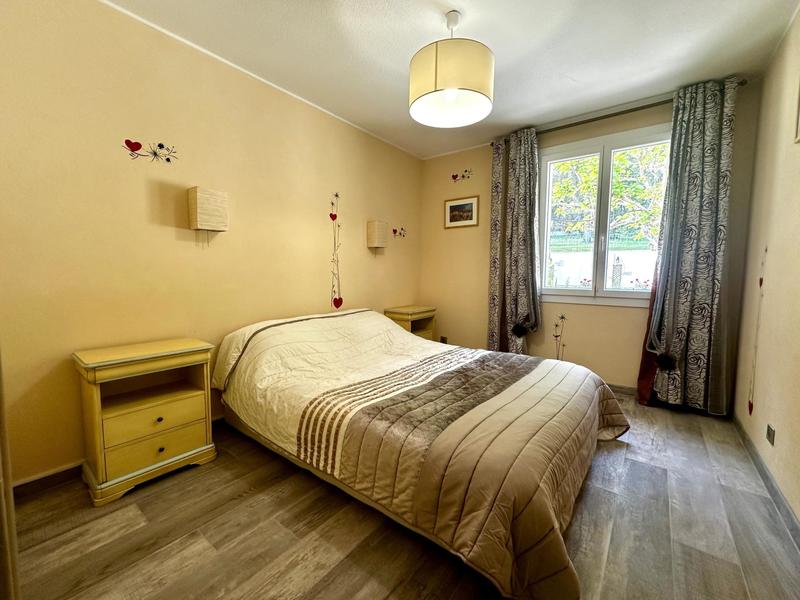 Villa - 260 m² - 9 pièces