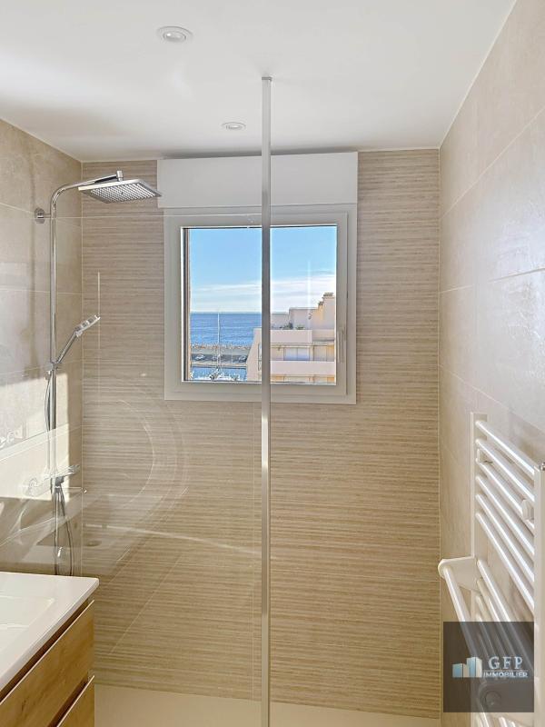 Appartement - 93 m² - 4 pièces