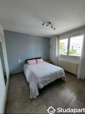 Chambre - 10 m² - 1 pièce