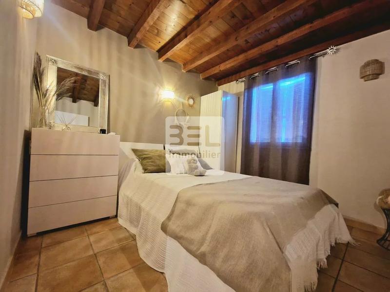 Propriété - 144 m² - 6 pièces