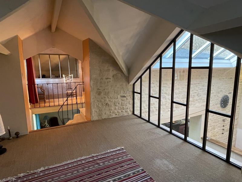 Maison - 216 m² - 7 pièces