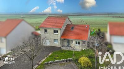 Maison - 166 m² - 8 pièces