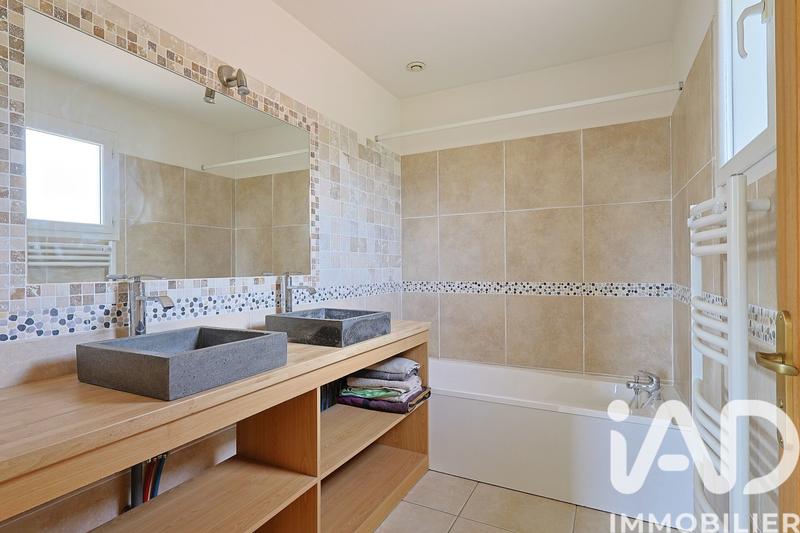 Maison - 168 m² - 6 pièces