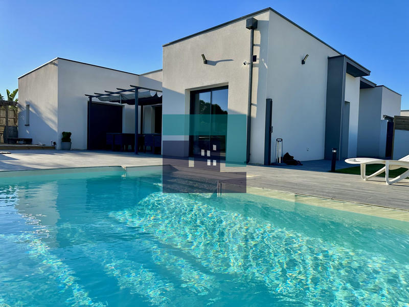 Maison - 110 m² - 4 pièces