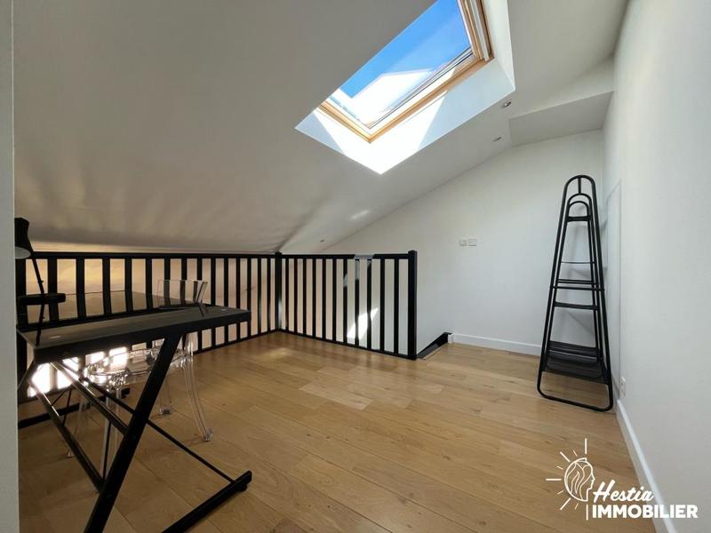 Appartement - 99 m² - 5 pièces