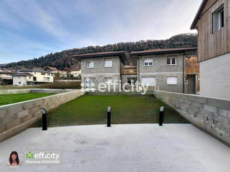 Appartement - 105 m² - 4 pièces