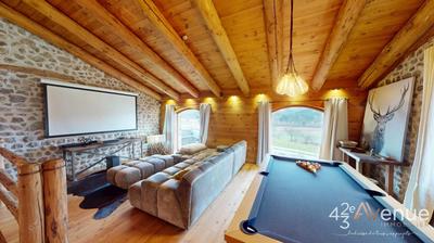 Maison - 298 m² - 9 pièces