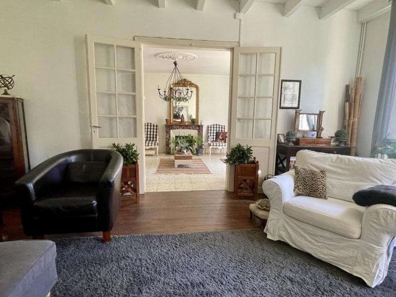 Maison de maîtres - 247 m² - 7 pièces