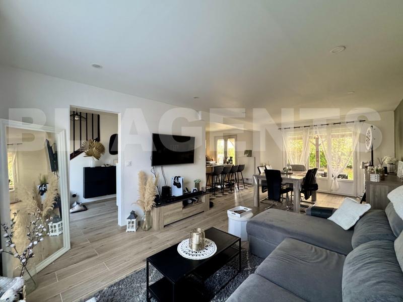 Maison - 82 m² - 4 pièces