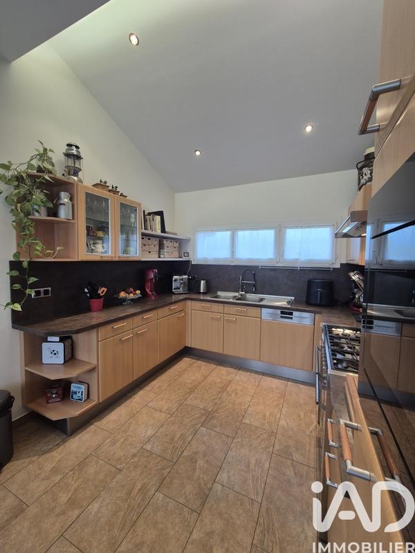 Maison - 96 m² - 4 pièces