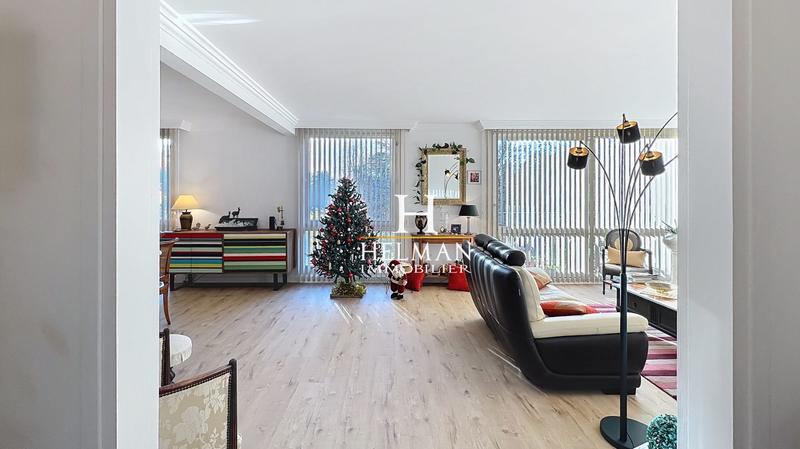 Appartement - 127 m² - 4 pièces