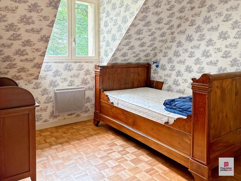 Maison - 203 m² - 8 pièces