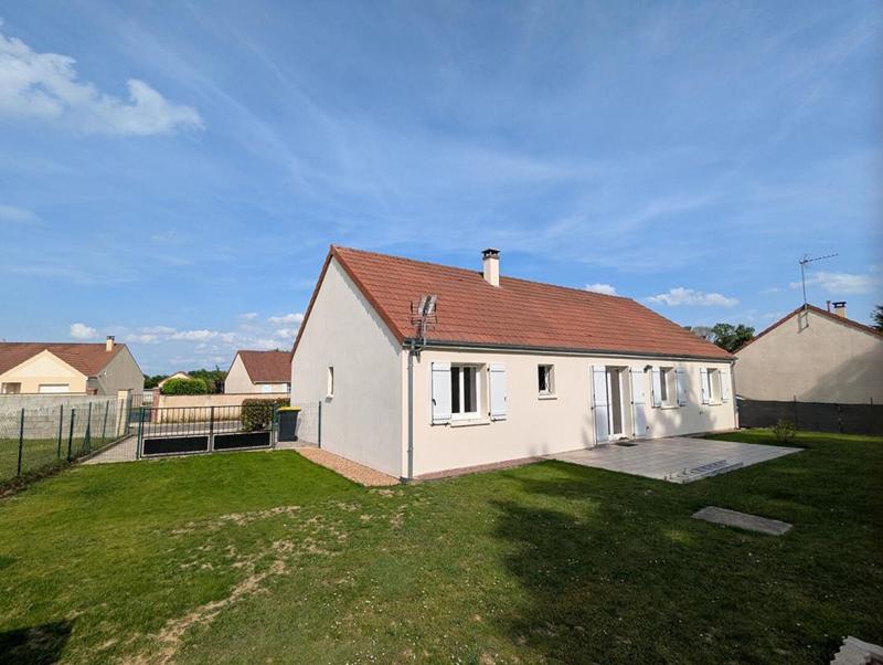 Maison - 96 m² - 6 pièces