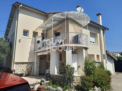Maison - 193 m² - 7 pièces