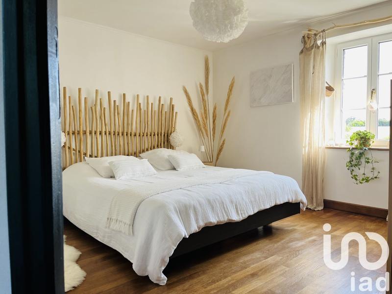 Maison - 180 m² - 8 pièces