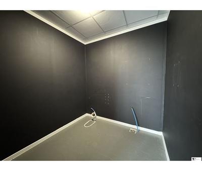 Local commercial - 47 m² - 2 pièces