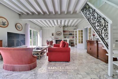 Maison - 215 m² - 7 pièces