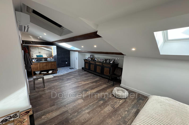 Appartement - 110 m² - 3 pièces