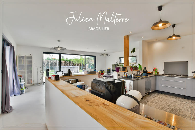 Maison - 147 m² - 6 pièces