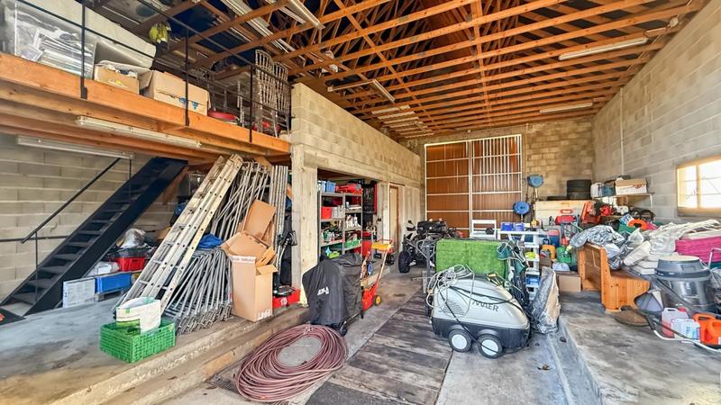 Maison - 370 m² - 8 pièces