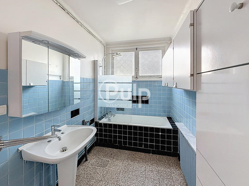 Maison - 92 m² - 5 pièces