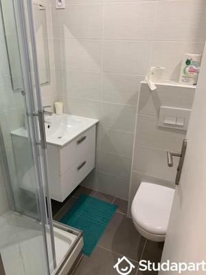 Chambre - 11 m² - 1 pièce