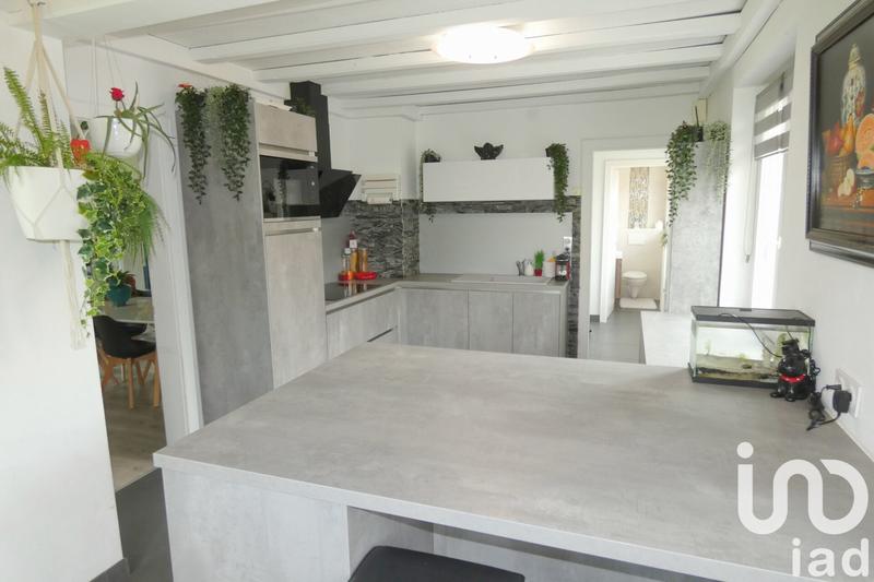 Maison - 137 m² - 5 pièces