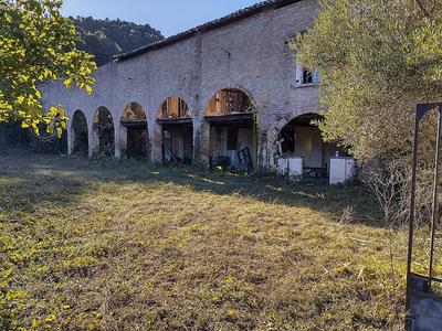 Corps de ferme - 760 m² - 1 pièce