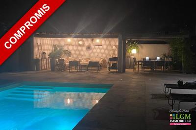 Villa - 188 m² - 6 pièces