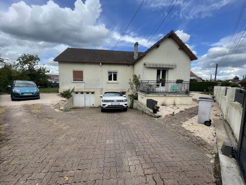 Maison - 100 m² - 5 pièces