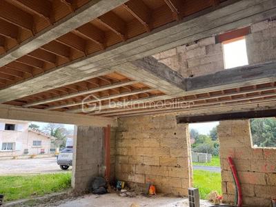 Maison - 130 m² - 4 pièces