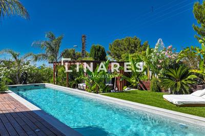 Villa - 250 m² - 6 pièces