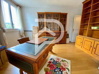Appartement - 97 m² - 5 pièces